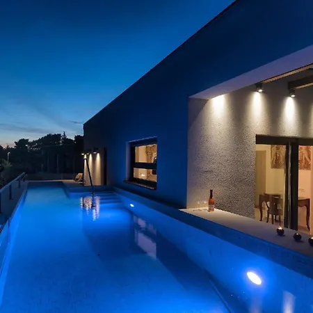 Mit Privatpool Fuer 6 Personen Ca 150 Qm In Medulin, Istrien Suedkueste Von Istrien Holiday home