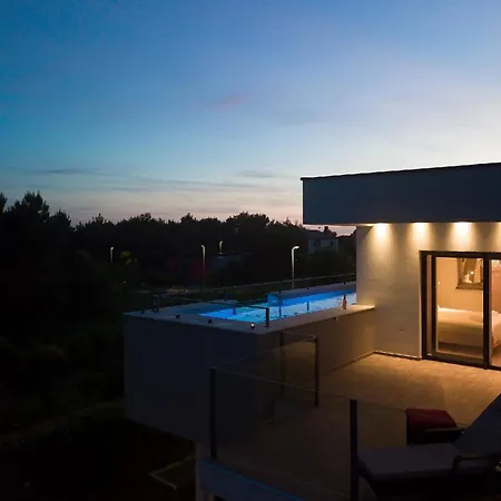 Mit Privatpool Fuer 6 Personen Ca 150 Qm In Medulin, Istrien Suedkueste Von Istrien Holiday home